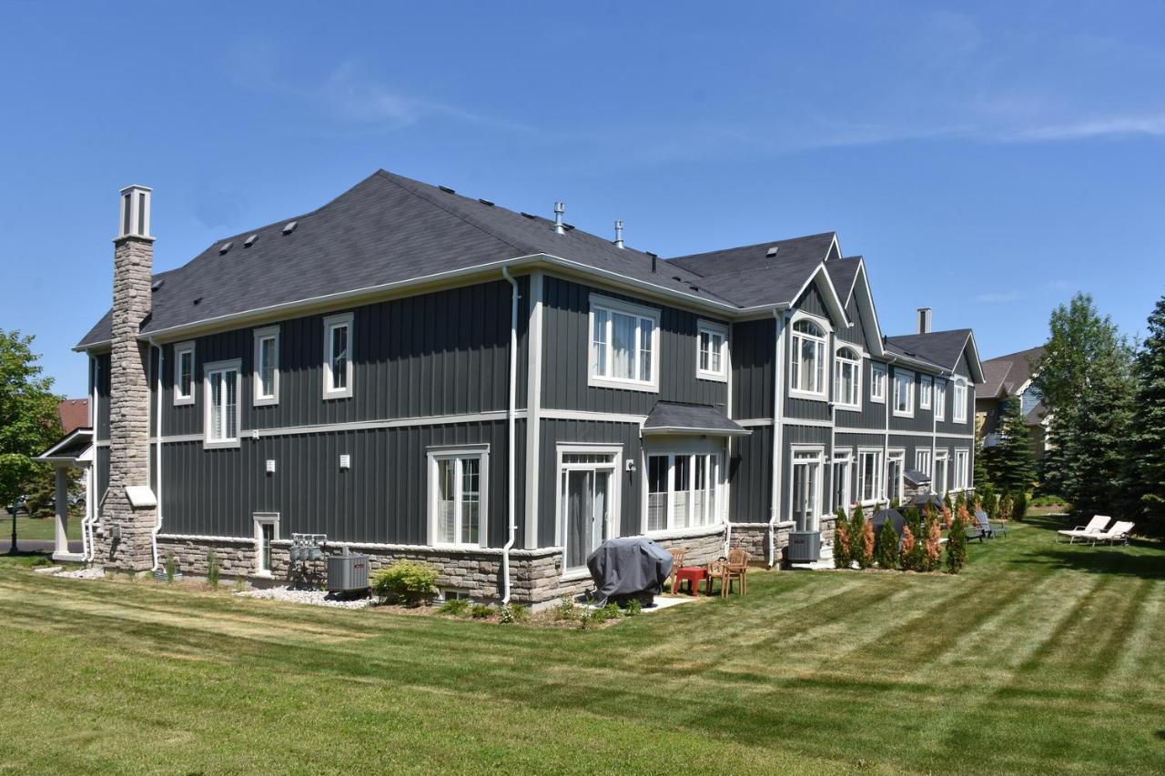 New Blue Mountain Village Snowbridge Executive Townhome Sleeps 10 With Outdoor Pool And Shuttle Nottawa Exterior foto