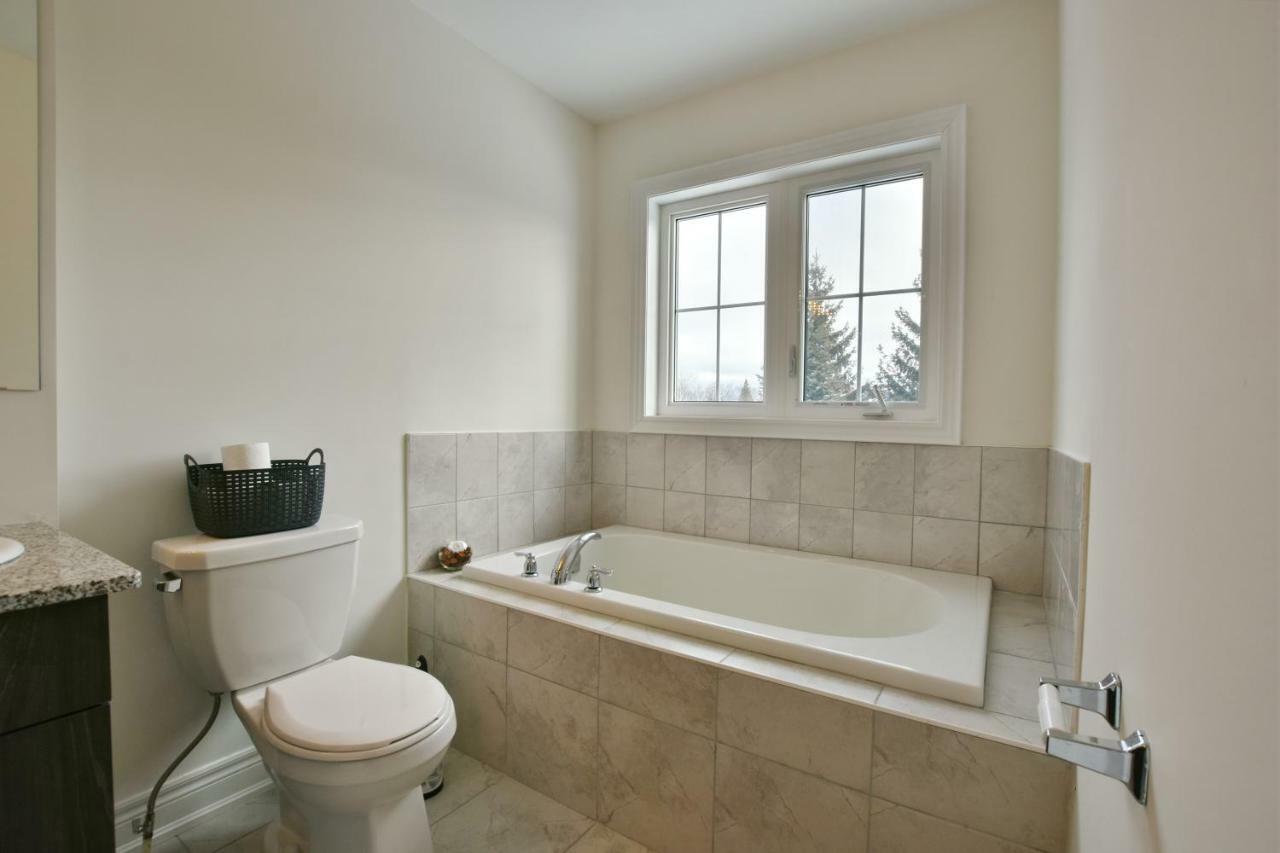 New Blue Mountain Village Snowbridge Executive Townhome Sleeps 10 With Outdoor Pool And Shuttle Nottawa Exterior foto